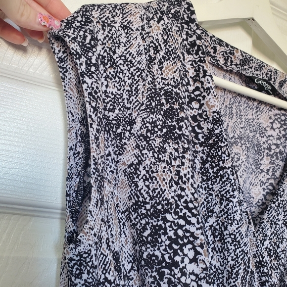 Snake print dress - Picture 10 of 10